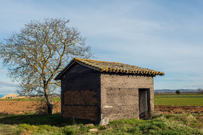 cabanes des champs saint rambert 25